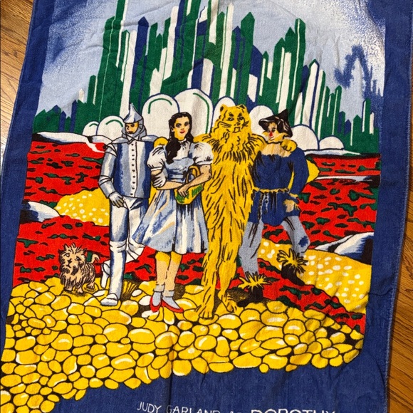 Wizard of Oz bath towel good used shape - Picture 4 of 7